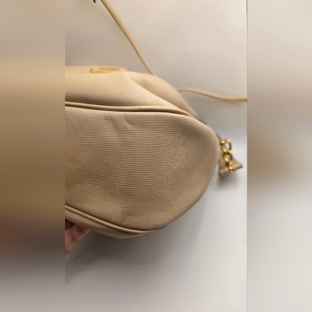 Authentic Cream Celine Bucket Bag - Picture 10 of 14
